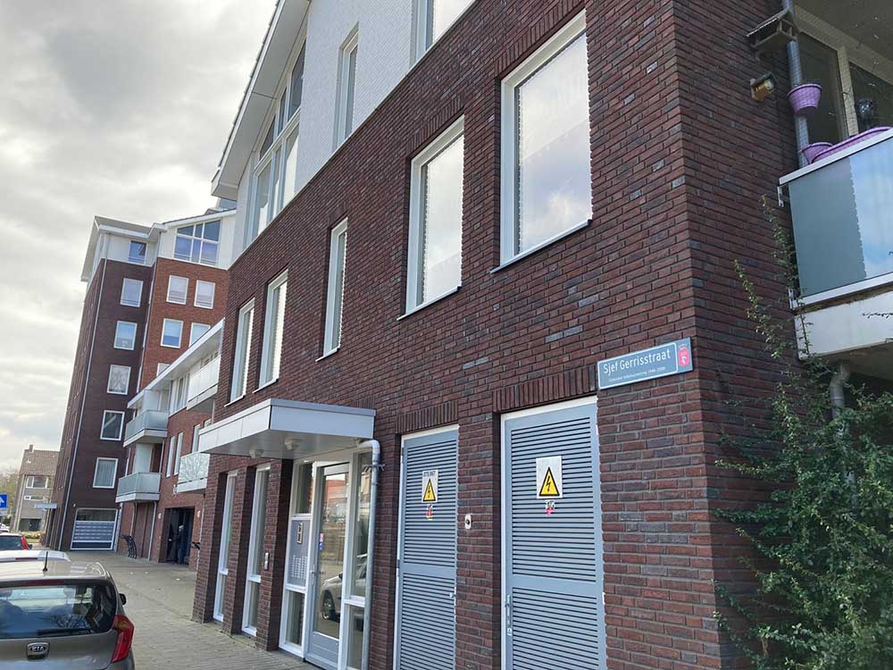 Woonlocatie Sjef Gerrisstraat 14, Helmond: met appartementen en dagelijkse begeleiding voor mensen met autisme door het Regionaal Autisme Centrum