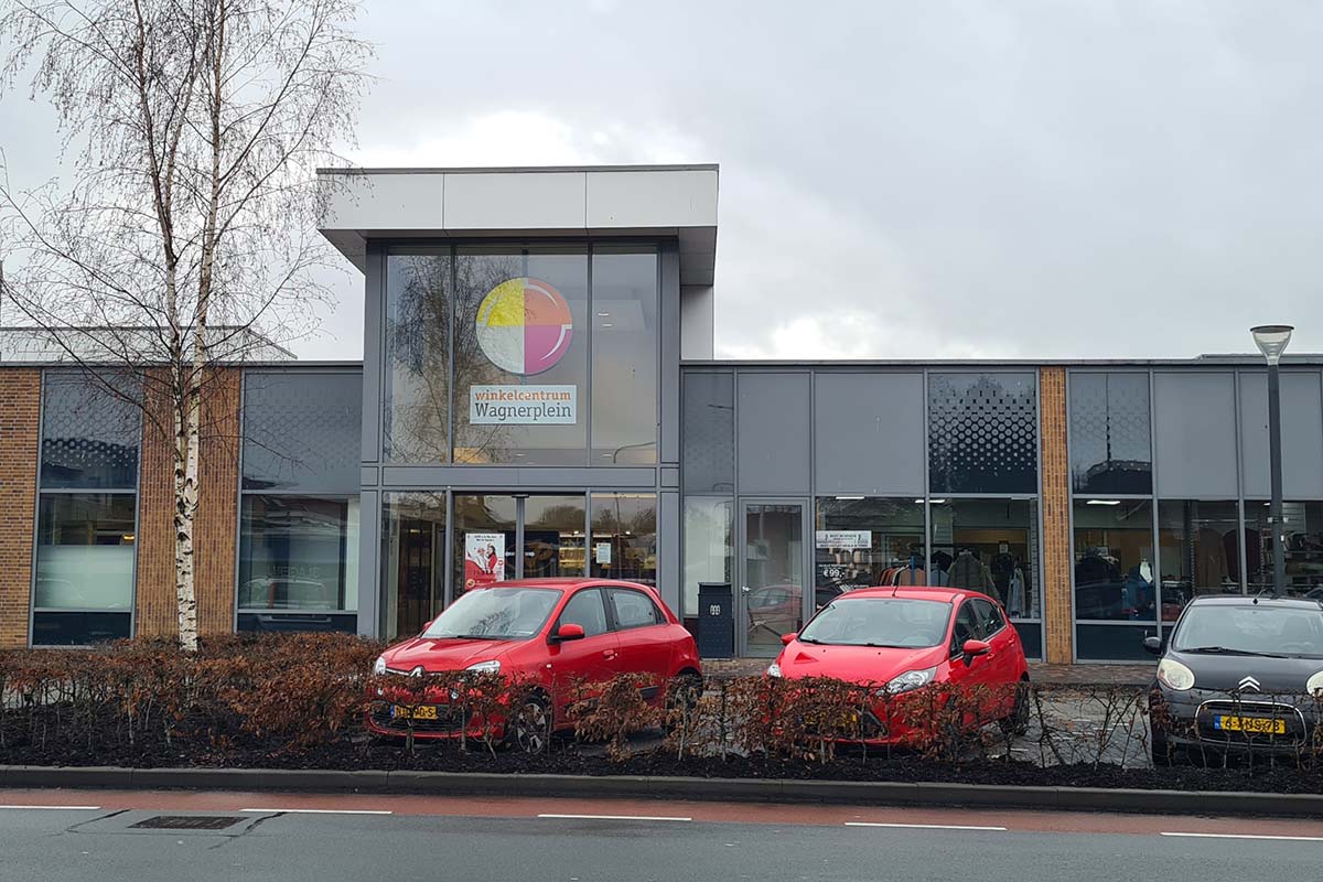 Winkelcentrum Wagnerplein in de nabije omgeving van Lijnsheike.